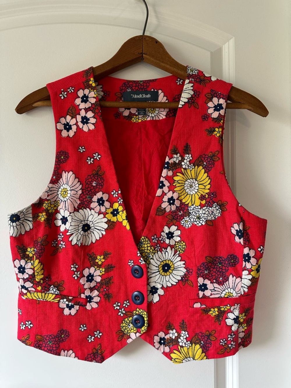 Modcloth Red Floral Indie Boho Festival V-Neck Button Vest 100% Cotton
